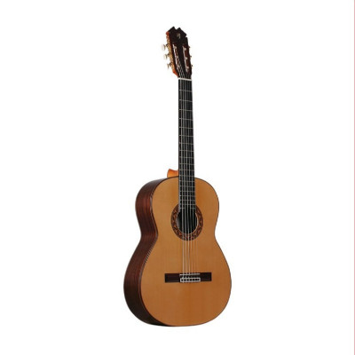 PRUDENCIO High End Model 138 (5-PS) Cedar Top гитара классическая + кейс