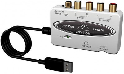 BEHRINGER UFO202 цифровой аудиоинтерфейс для оцифровывания записи с ленты и винила