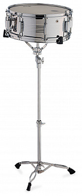 STAGG SDK-1455ST8/M комплект: 14 x 5.5"  стальной малый барабан (8 пар лаг), стойка (регулируемая высота от 67.5 см до 91 см), пара палочек, стильный рюкзак